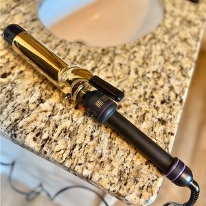 Hot Tools 1.5” Curling Iron